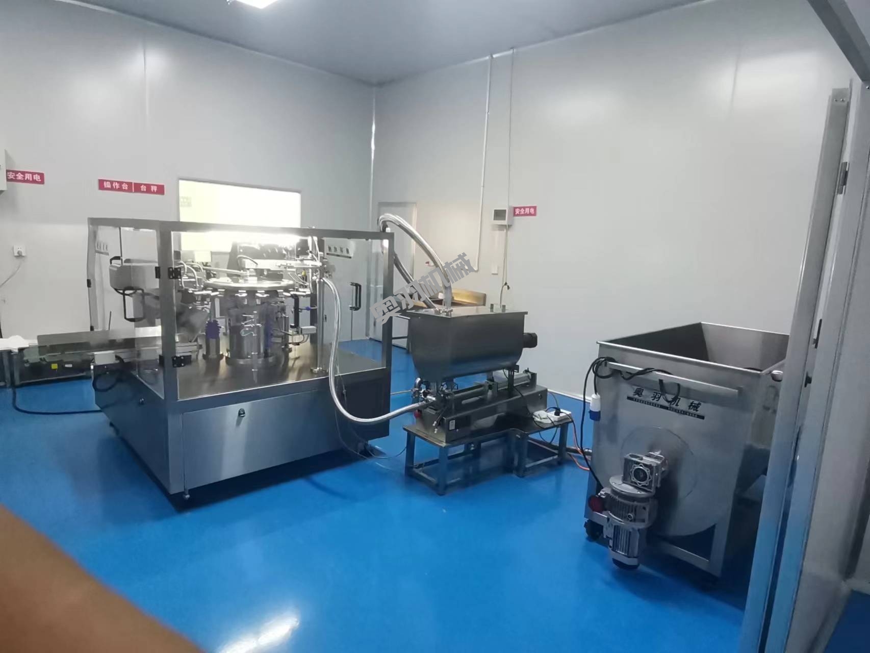河北巴真食品有限公司番茄醬給袋式包裝機(jī)