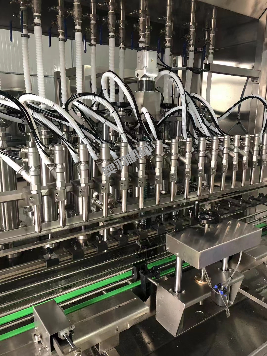 全自動醬料灌裝機(jī)常見故障檢查和排除方法揭秘